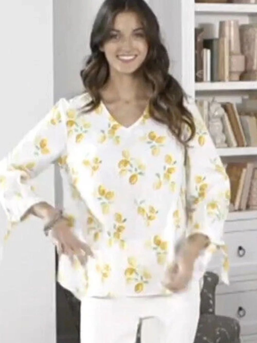 Denim&Co White V-Neck Floral Blouse with Yellow Lemon Print Size XL